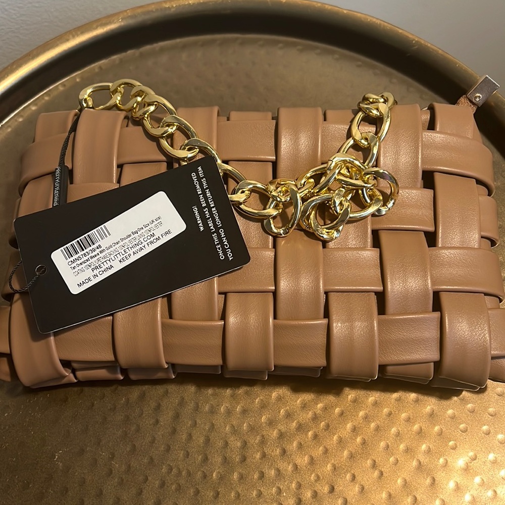 Pretty Little Things Tan Oversized Weave Gold Chain bag NWT